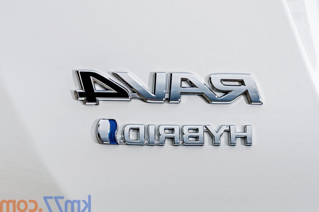 Toyota rav4 hybrid feel! edition