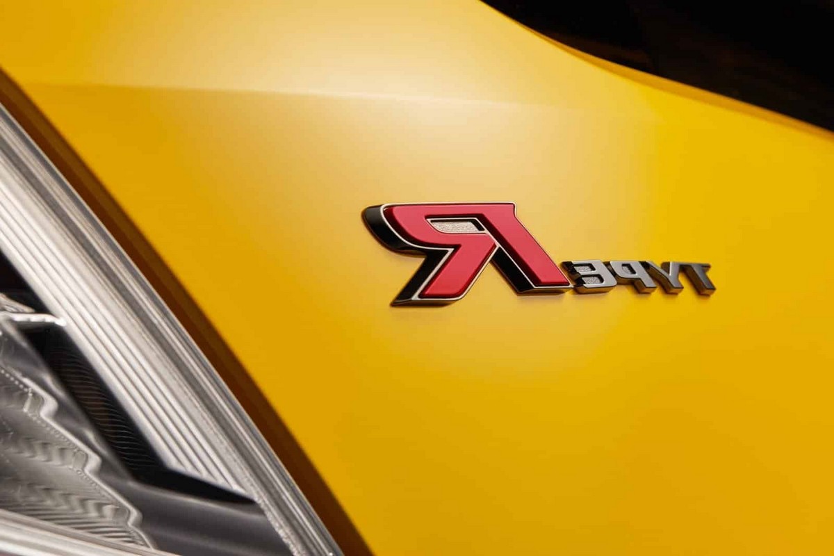 Mitsubishi eclipse cross: llegan los servicios connected car service